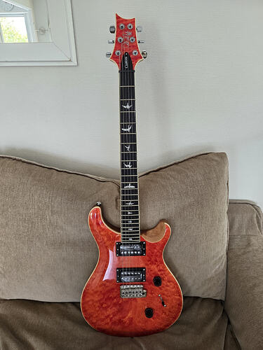 PRS 70th SE Custom 24 front